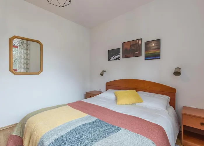 Bowie & Morgan Porec